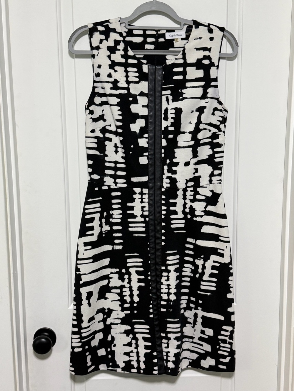 Calvin Klein Black & White Printed Sheath Dress